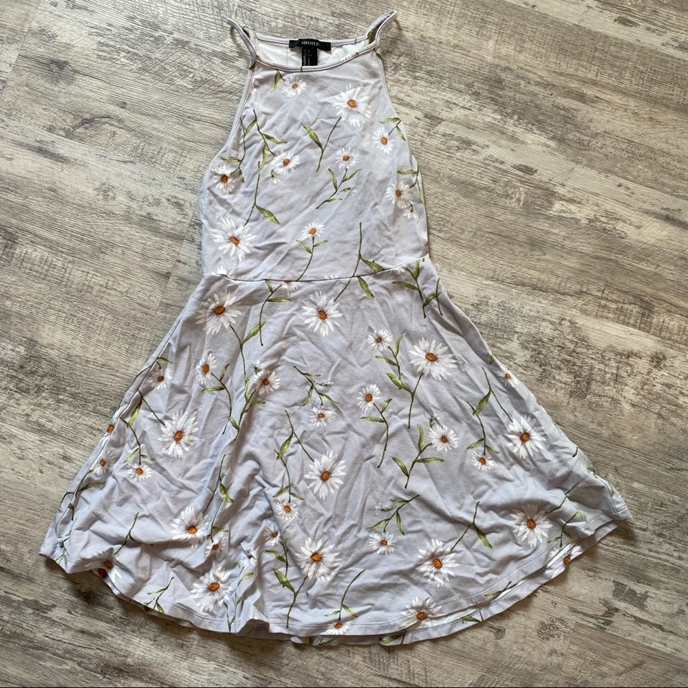 Forever 21 • Floral Women’s Dress